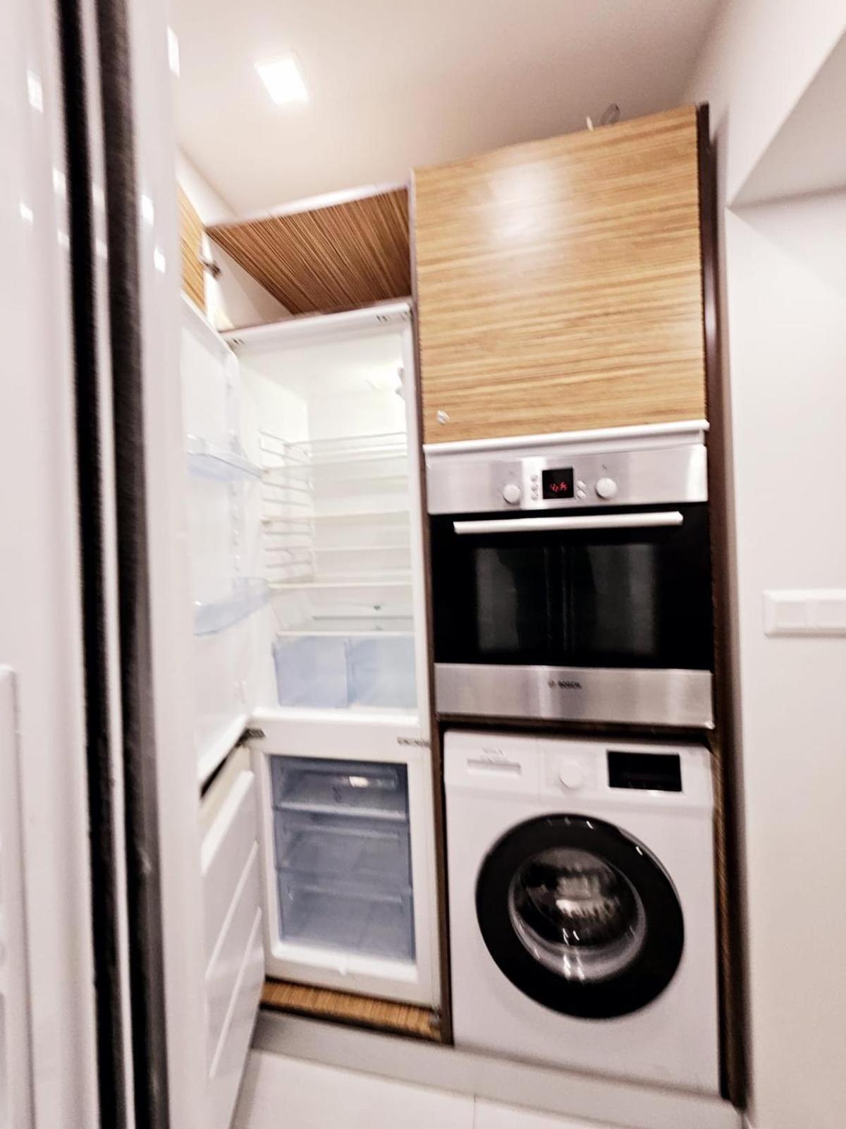 Monique'S Apartment 3 티미쇼아라 외부 사진