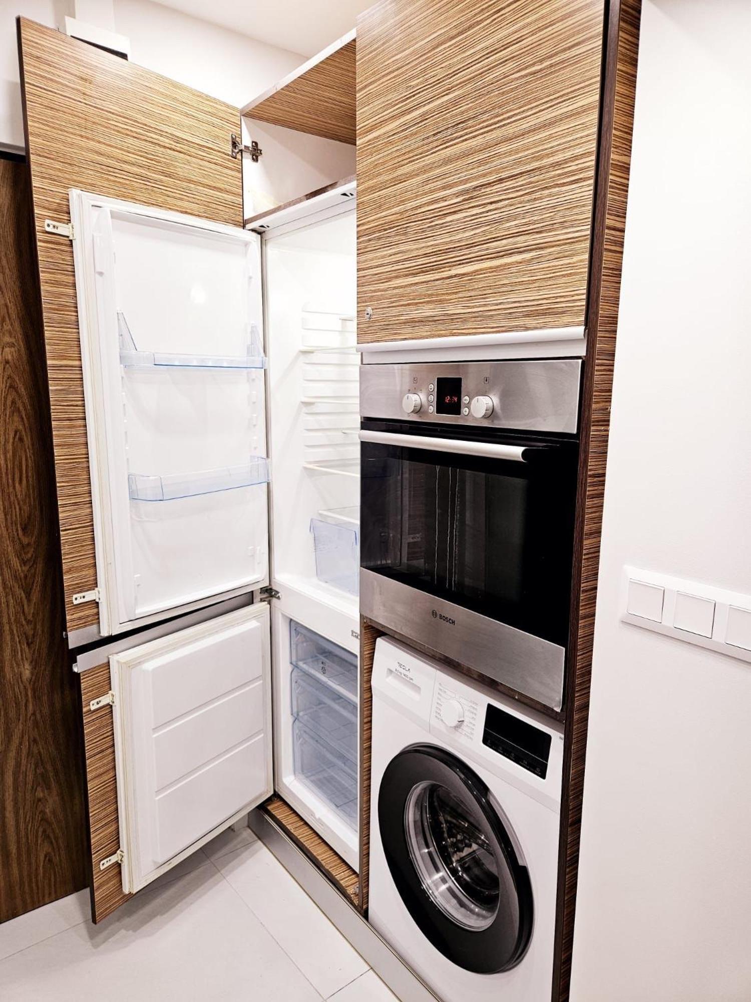 Monique'S Apartment 3 티미쇼아라 외부 사진
